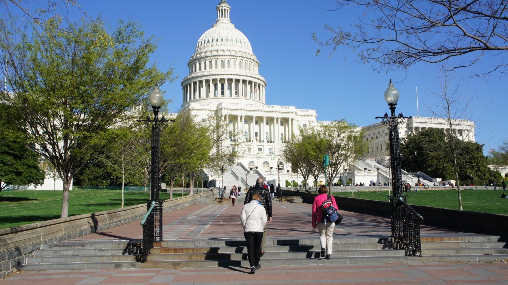 Dette bildet har en tom alt-tekst; dets filnavn er leikny-og-berit.jpg