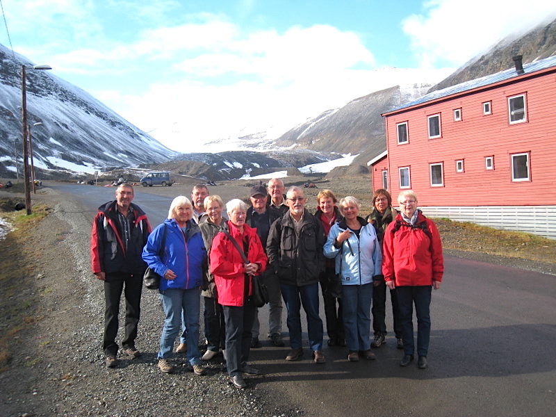 Dette bildet har en tom alt-tekst; dets filnavn er svalbard-13.jpg